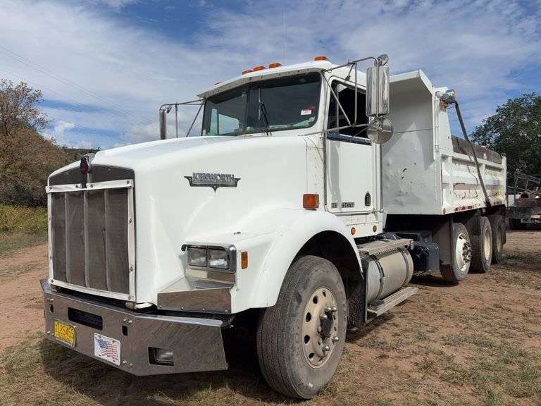 1990 Kenworth T800 Tri/A Dump Truck