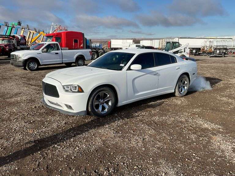 2013 Dodge Charger RT+ Sedan