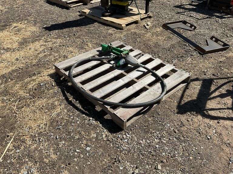 Pneumatic Breaker