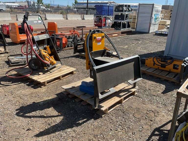 TOFT TOFT680 Skid Steer Post Driver