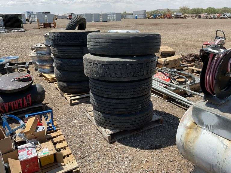 Qty (5) 285/75R24.5 Tires