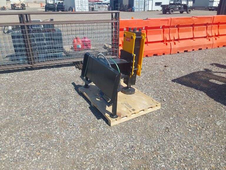 TOFT TOFT680 Skid Steer Post Driver