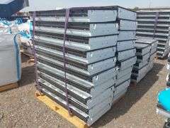 Qty (2) Pallets 2ft x 4ft Fluorescent Lights