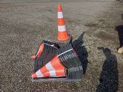 Qty (60) 28in High Traffic Cones