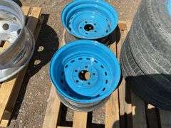 Qty (2) P275/60R15 Tires