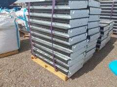 Qty (2) Pallets 2ft x 4ft Fluorescent Lights