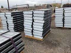 Qty (1) Pallet 2ft x 4ft Fluorescent Lights