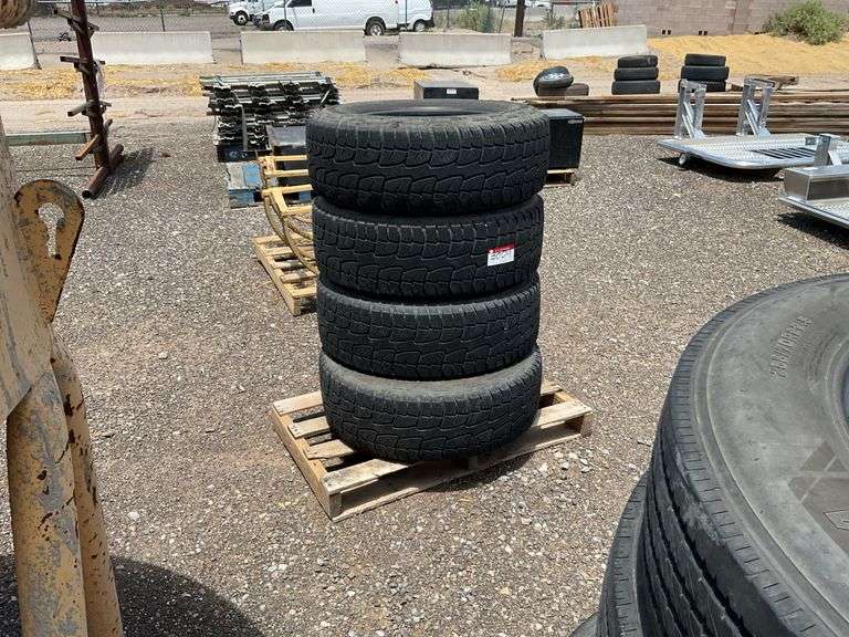 Qty (4) LT265/70R17 Tires