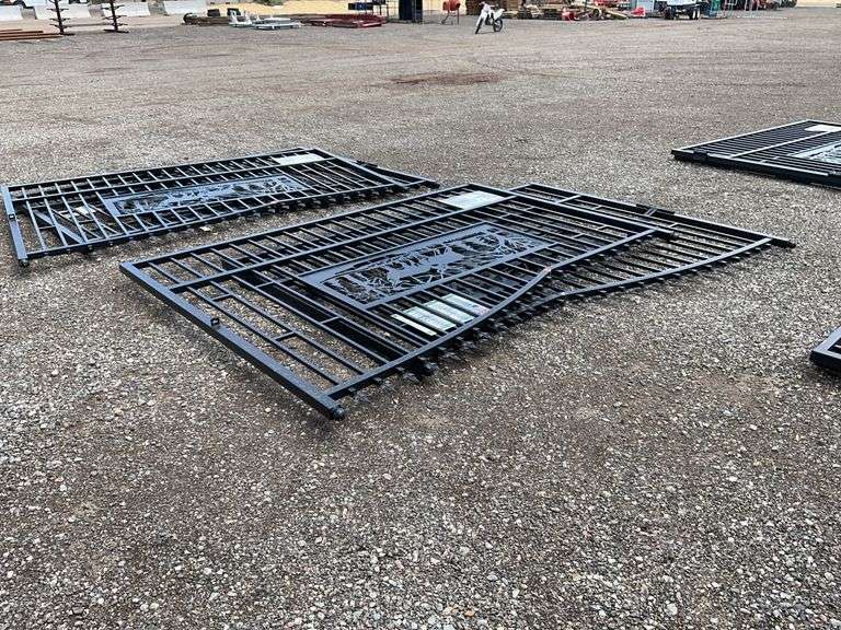 7FT(H)x 20FT(L) Metal Farm Driveway  Gate