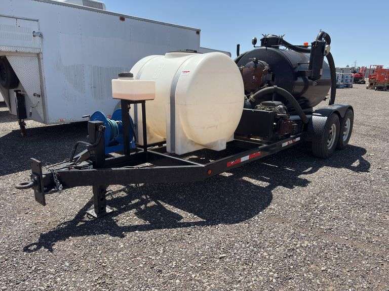 2004 58TH Street T/A Hydro Vac Trailer
