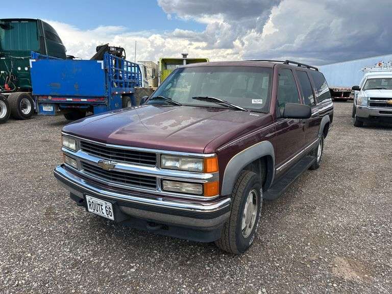 1996 Chevrolet 1500 Suburban 4x4 SUV