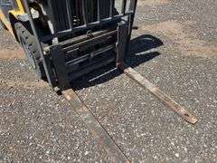 Cat GP25N 5000 Lb Forklift