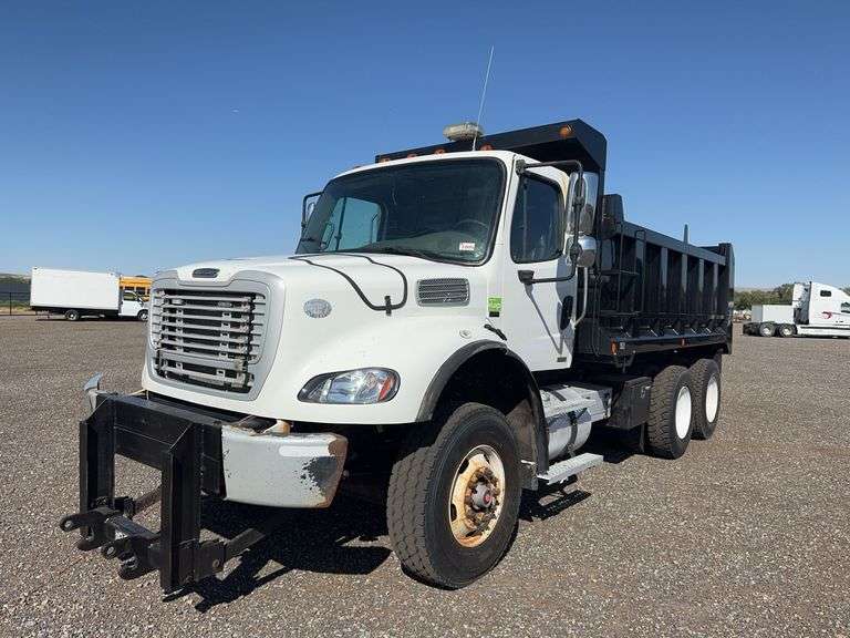 2010 Freightliner M2 T/A Dump Truck - Albuquerque, NM