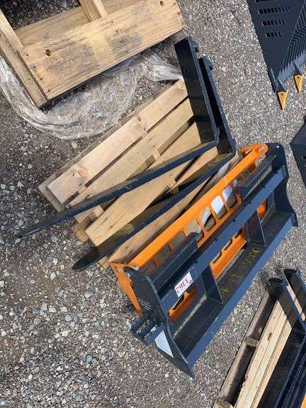 Landhonor Pallet Fork Model PF-11-3500G - Albuquerque NM