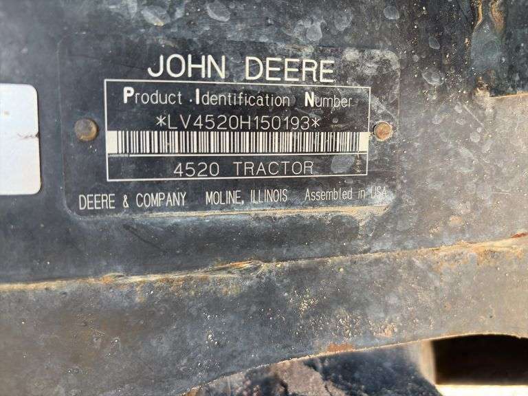 2005 John Deere 4520 4x4 Tractor
