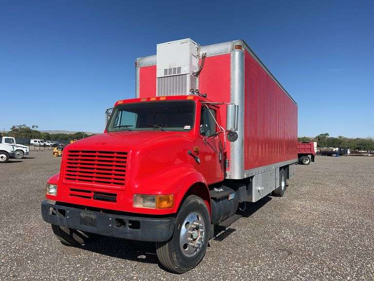 1997 International 8100 S/A Box Truck - Albuquerque, NM