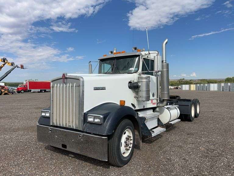 2005 Kenworth W900L T/A Truck Tractor - Albuquerque, NM