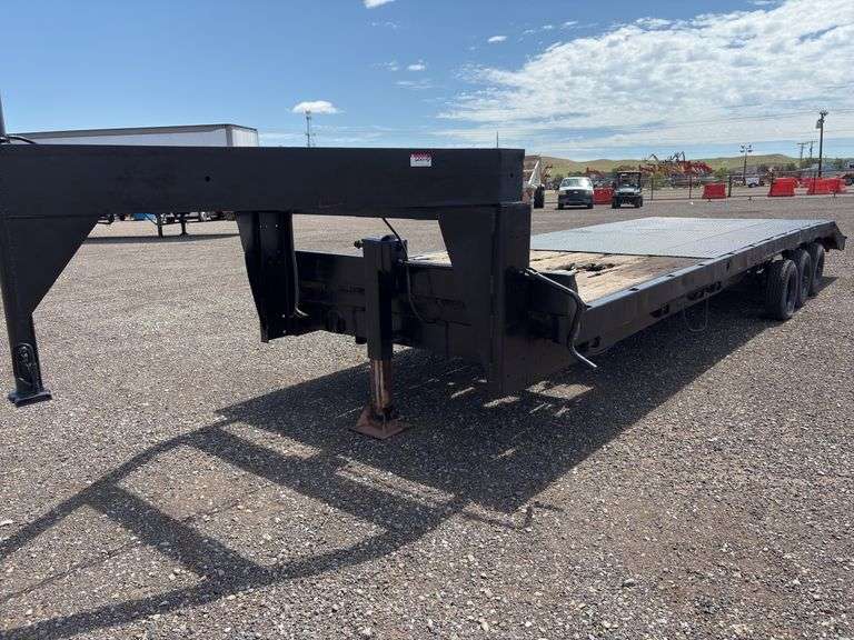 2020 Custom Built 28 Ft Tri/A Gooseneck Frame - Albuquerque NM