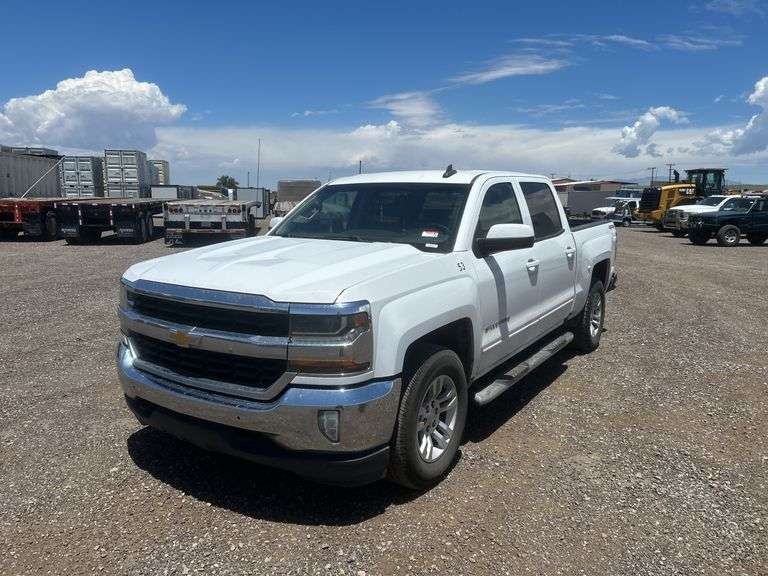 2018 Chevy Silverado Crew Cab 4x4 Pickup Truck