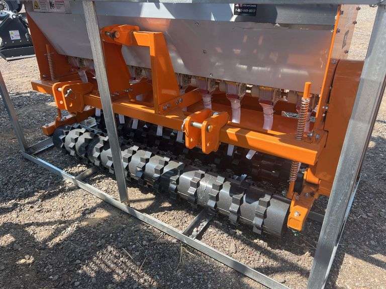 Landhonor Seeder Model SD-22-72W - Albuquerque NM
