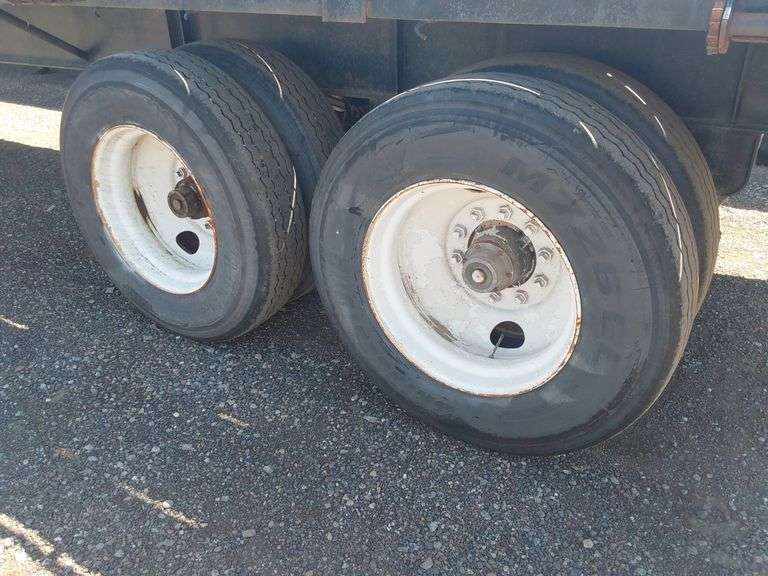 1988 Great Dane 53 ft T/A Flatbed Trailer