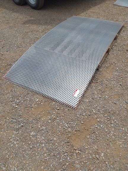 Qty Of (4) 3/4 in x 4ft x 8 Ft Expandable Sheet Metal