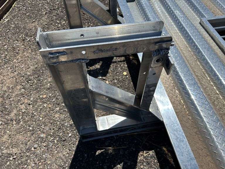 Diamond plated Headache rack