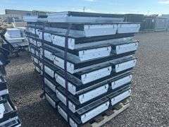 Qty (20) Fluorescent Lights
