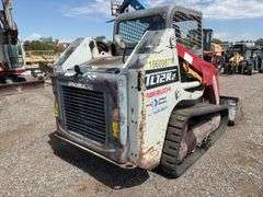 Takeuchi TL12R2 Compact Track Loader