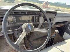 1995 Ford F-800 S/A Dump Truck - Albuquerque NM