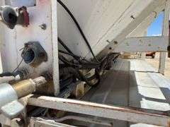 1995 Eagle Bridge 42ft T/A Live Bottom Grain Trailer