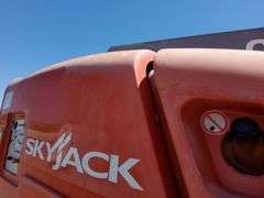 SkyJack SJ86T 4X4 Boomlift