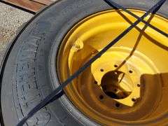 Qty 4 14-17.5 Pneumatic Tires & Wheels