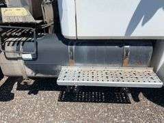 2000 FL60 Freightliner S/A Tire Truck - Albuquerque, NM