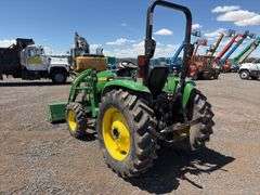 2005 John Deere 4520 4x4 Tractor