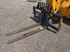JCB 514-56 14000 lb 4x4x4 Telescopic Forklift