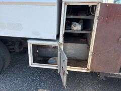 1995 Ford F-800 S/A Dump Truck - Albuquerque NM