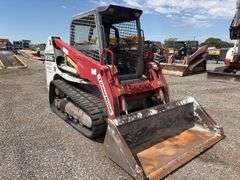 Takeuchi TL12R2 Compact Track Loader