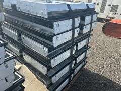 Qty (20) Fluorescent Lights