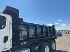 2010 Freightliner M2 T/A Dump Truck