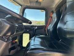 2015 Peterbilt 365 T/A Truck Tractor