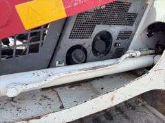 Takeuchi TL12R2 Compact Track Loader