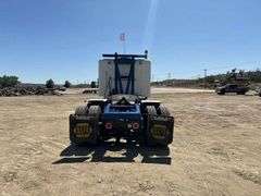 2015 Peterbilt 365 T/A Truck Tractor