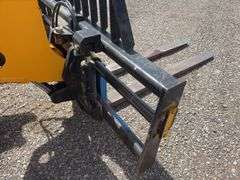 JCB 514-56 14000 lb 4x4x4 Telescopic Forklift