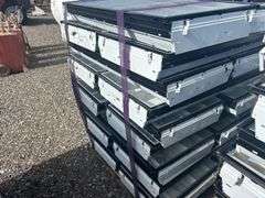 Qty (20) Fluorescent Lights