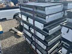 Qty (20) Fluorescent Lights