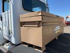 2005 Peterbilt 335 S/A Fuel and Lube Truck - Albuquerque NM