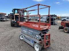 Skyjack 3226 Scissor Lift