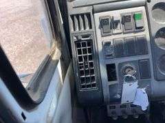 2000 FL60 Freightliner S/A Tire Truck - Albuquerque, NM