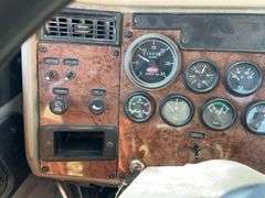 2005 Peterbilt 335 S/A Fuel and Lube Truck - Albuquerque NM